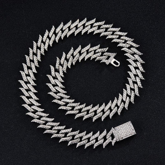 Chaîne Cubaine Dentelée Glacée 18MM