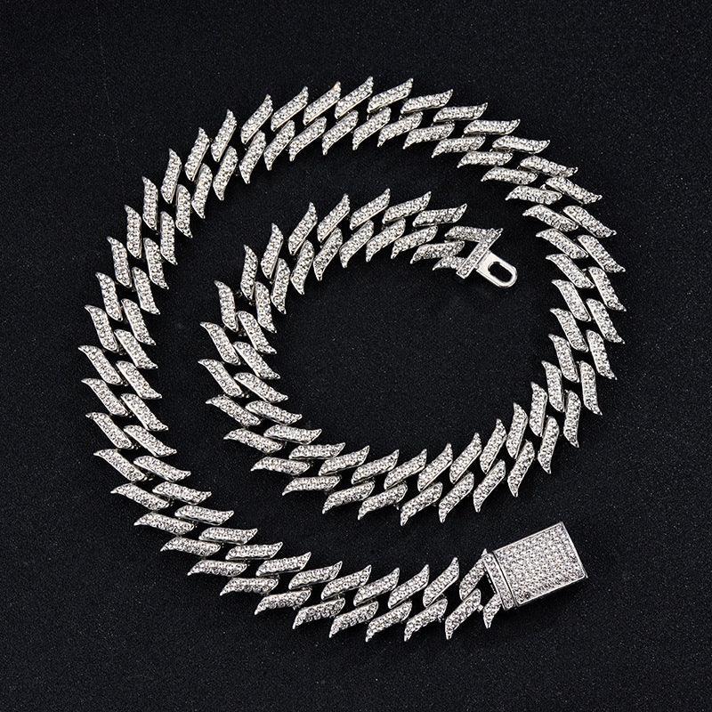 Chaîne Cubaine Dentelée Glacée 18MM