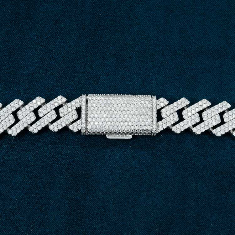 Chaîne Maille Cubaine 15MM Moissanite à Griffes