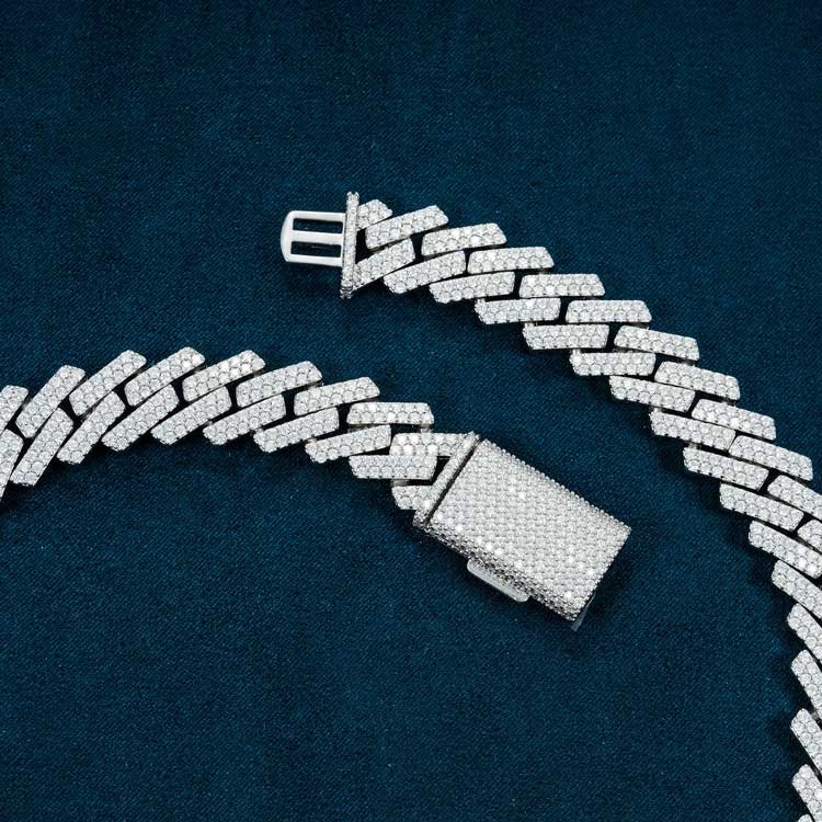 Chaîne Maille Cubaine 15MM Moissanite à Griffes