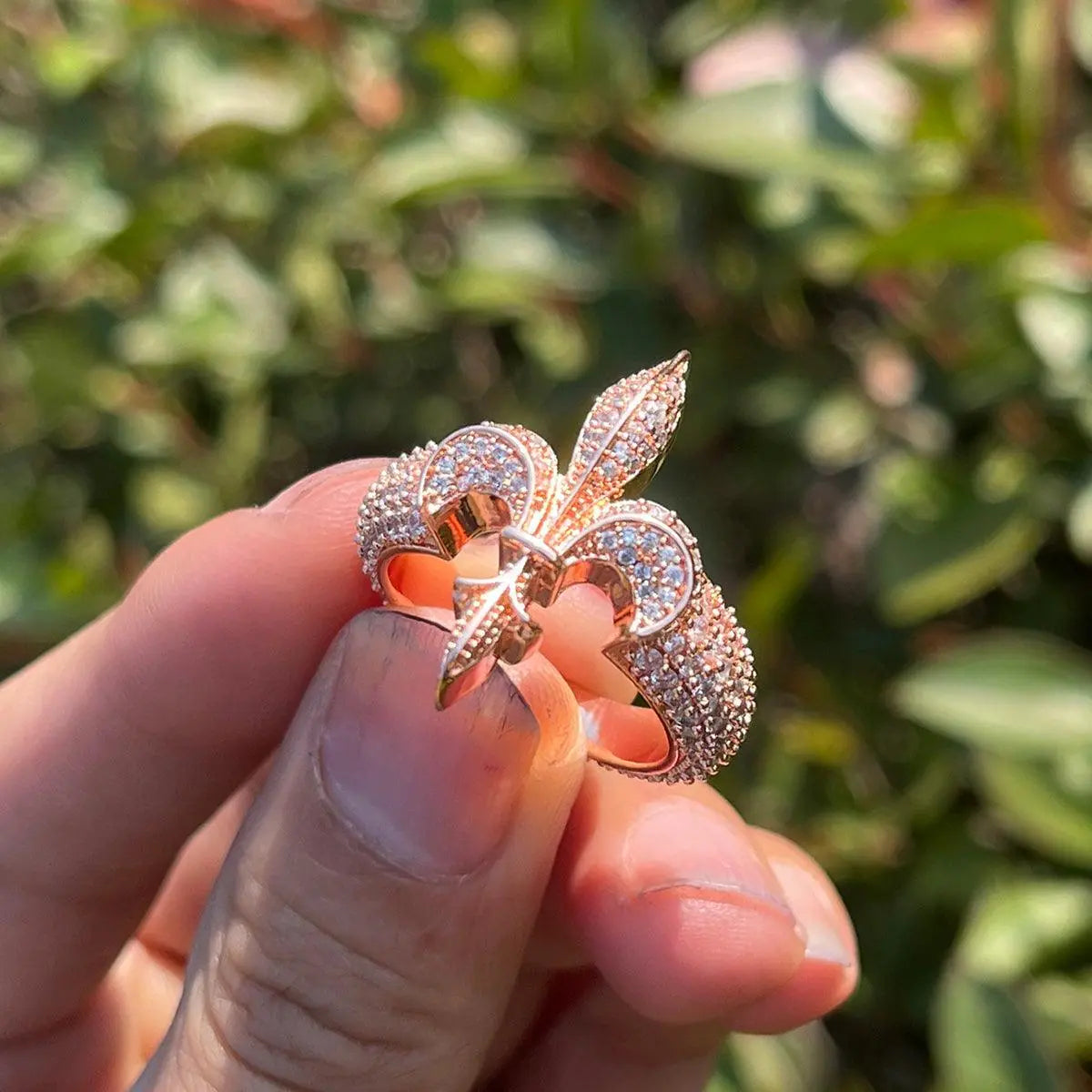 Bague Fleur de Lys Glacée