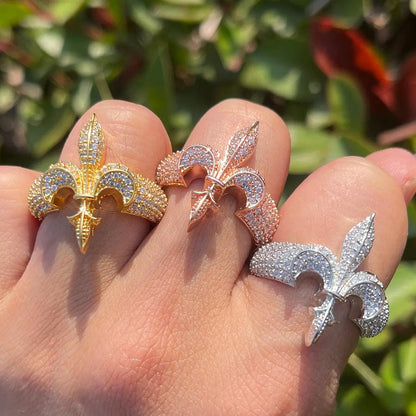 Bague Fleur de Lys Glacée