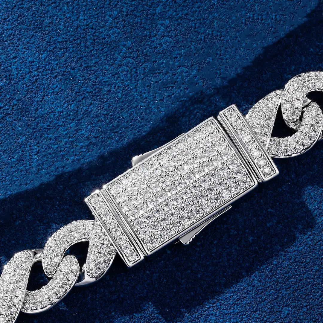 Chaîne Maille Infini Moissanite 10mm Or Vermeil